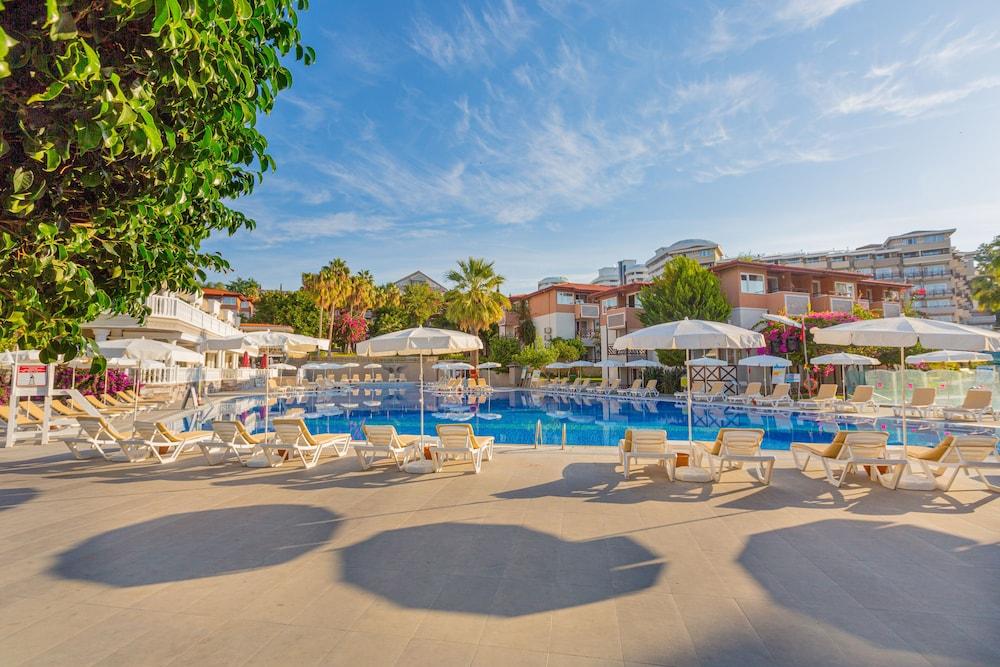 Hotel Justiniano Club Alanya Okurcalar Exterior foto